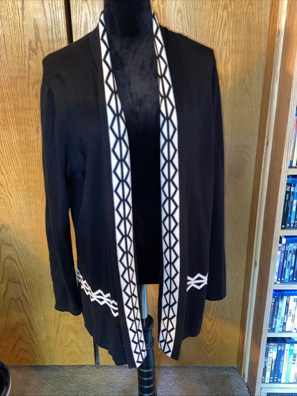 Belldini Black & White Diamond Print Open Front Cardigan Sweater Womens Large